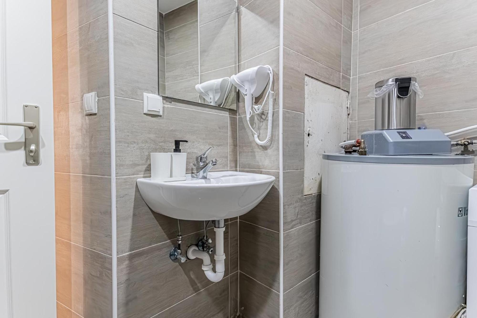 Apartment Barrier-free: 2 Neighboring Apt. Ideal For Groups Wien