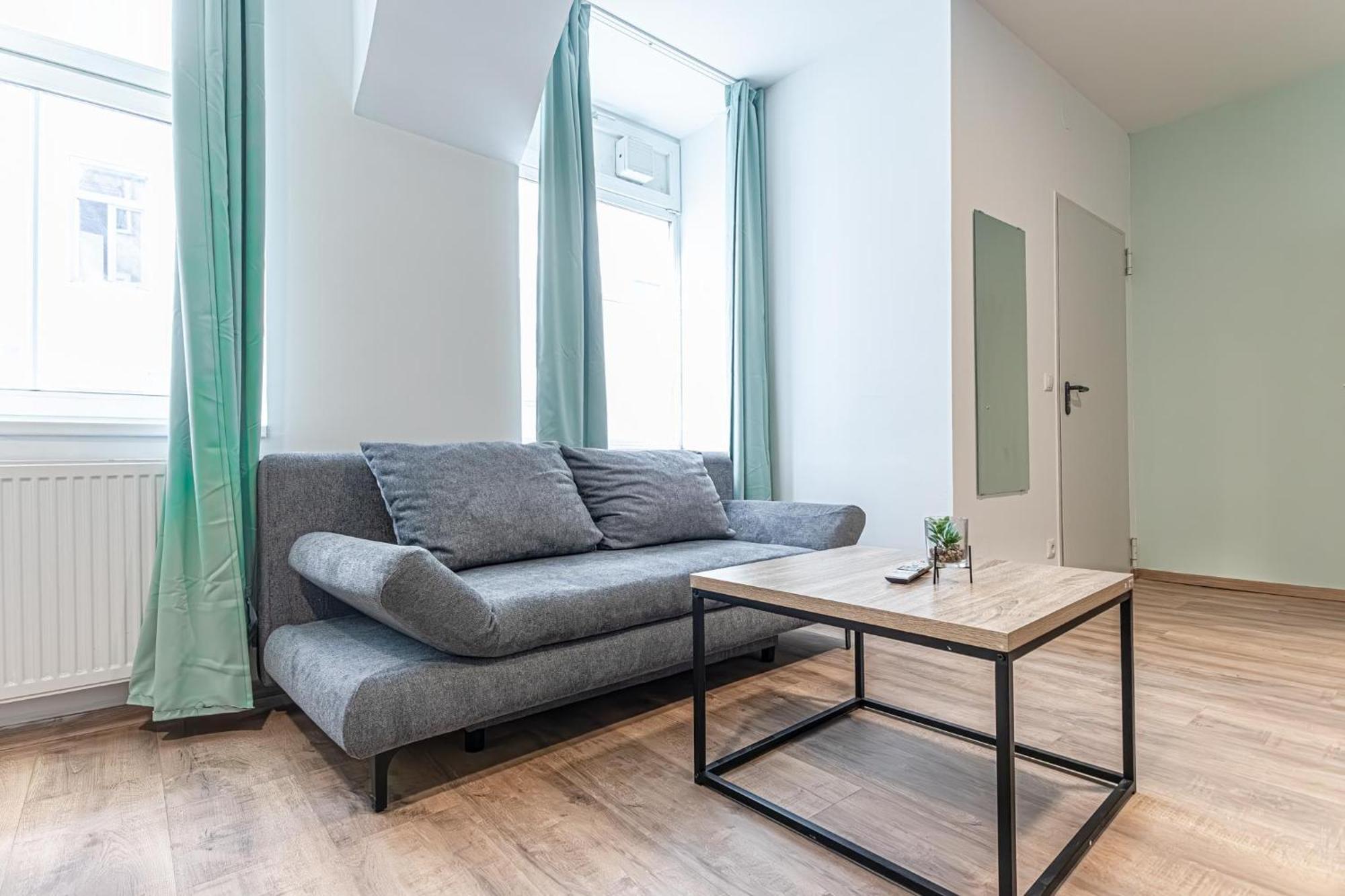 Barrier-free: 2 Neighboring Apt. Ideal For Groups Apartment