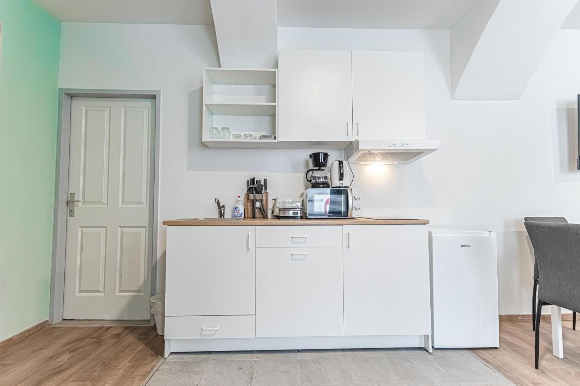 Barrier-free: 2 Neighboring Apt. Ideal For Groups * Wien
