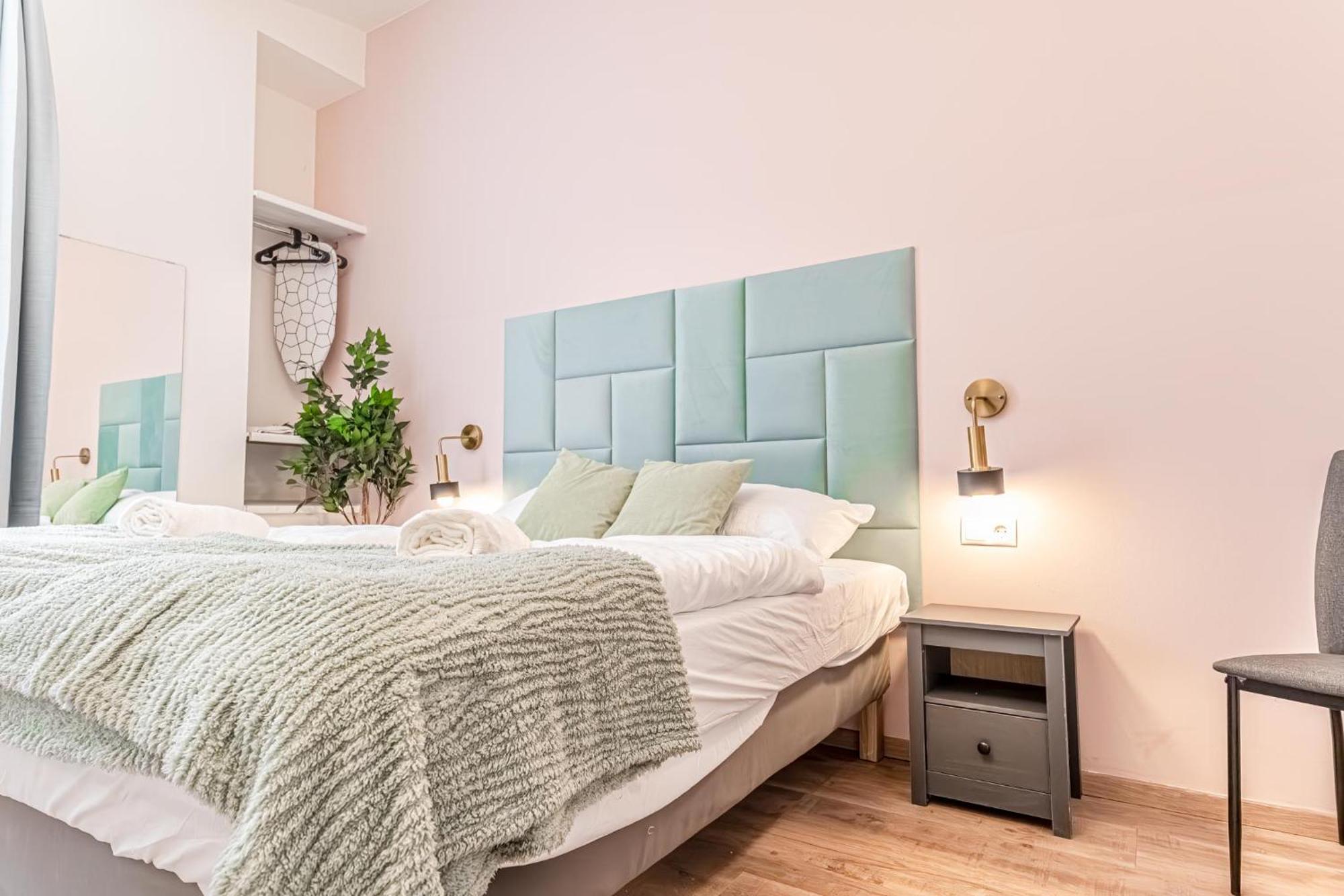 Apartment Barrier-free: 2 Neighboring Apt. Ideal For Groups Wien